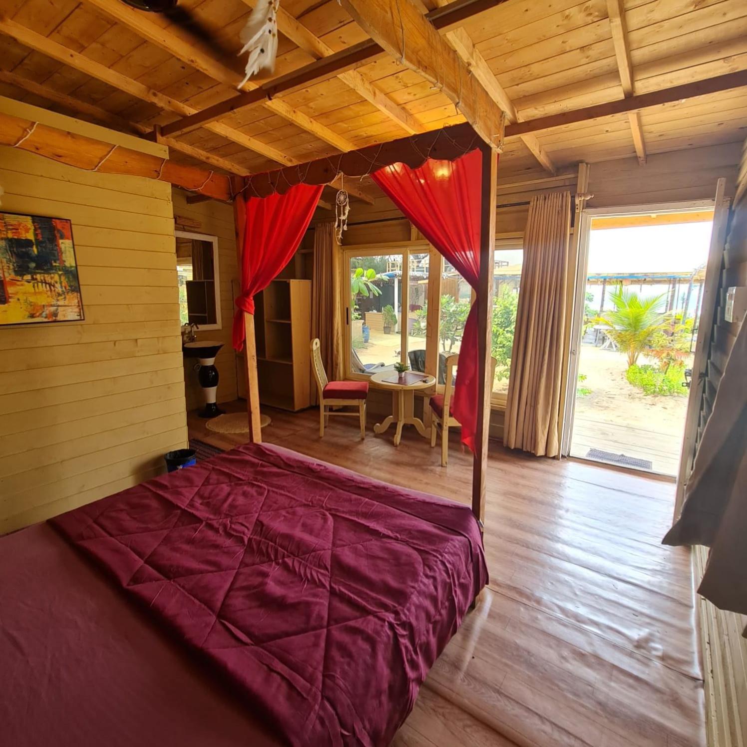 Love Temple Beach Resort Arambol Ngoại thất bức ảnh