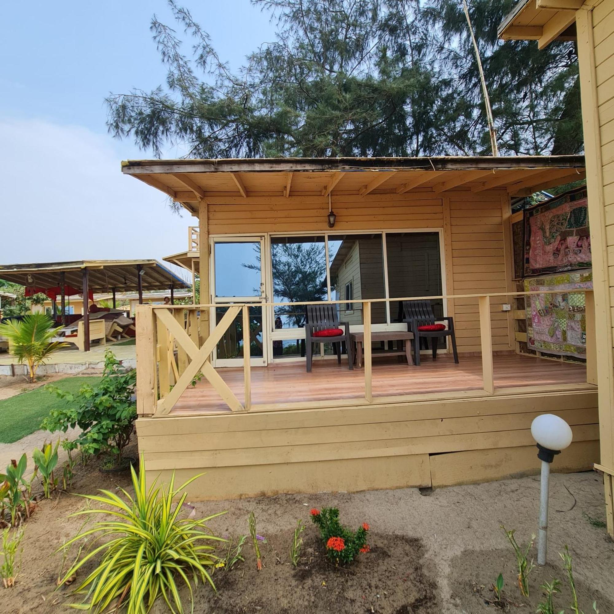 Love Temple Beach Resort Arambol Ngoại thất bức ảnh