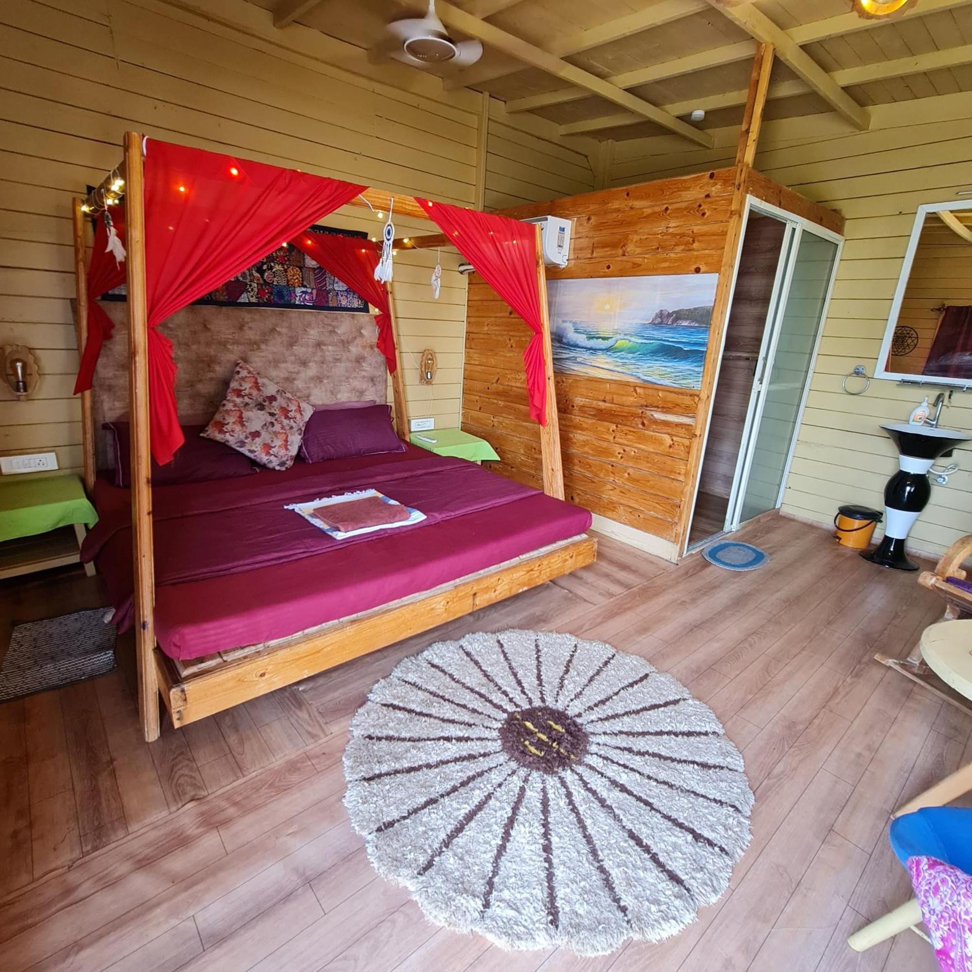 Love Temple Beach Resort Arambol Ngoại thất bức ảnh