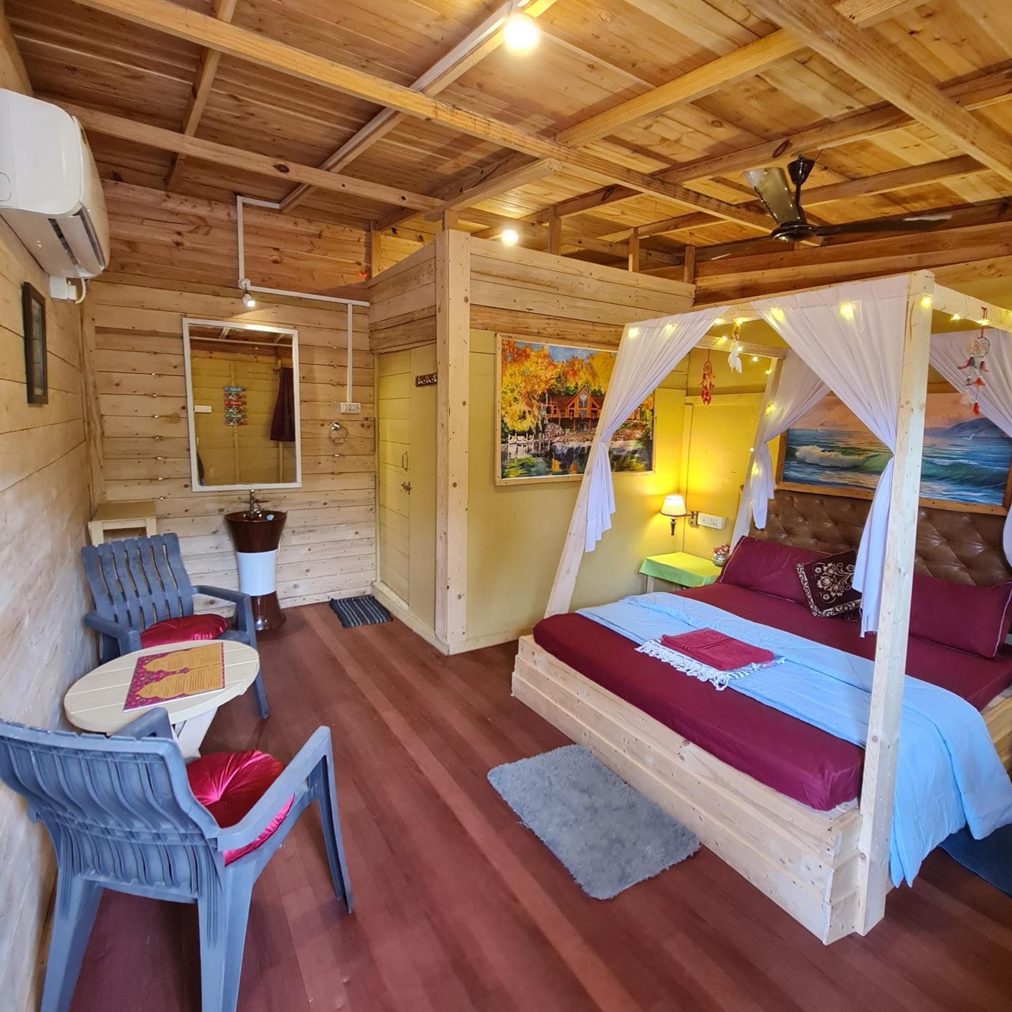 Love Temple Beach Resort Arambol Ngoại thất bức ảnh