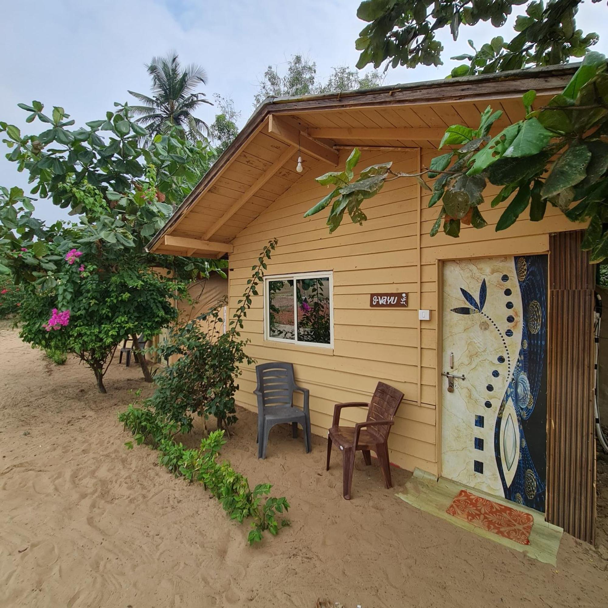 Love Temple Beach Resort Arambol Ngoại thất bức ảnh
