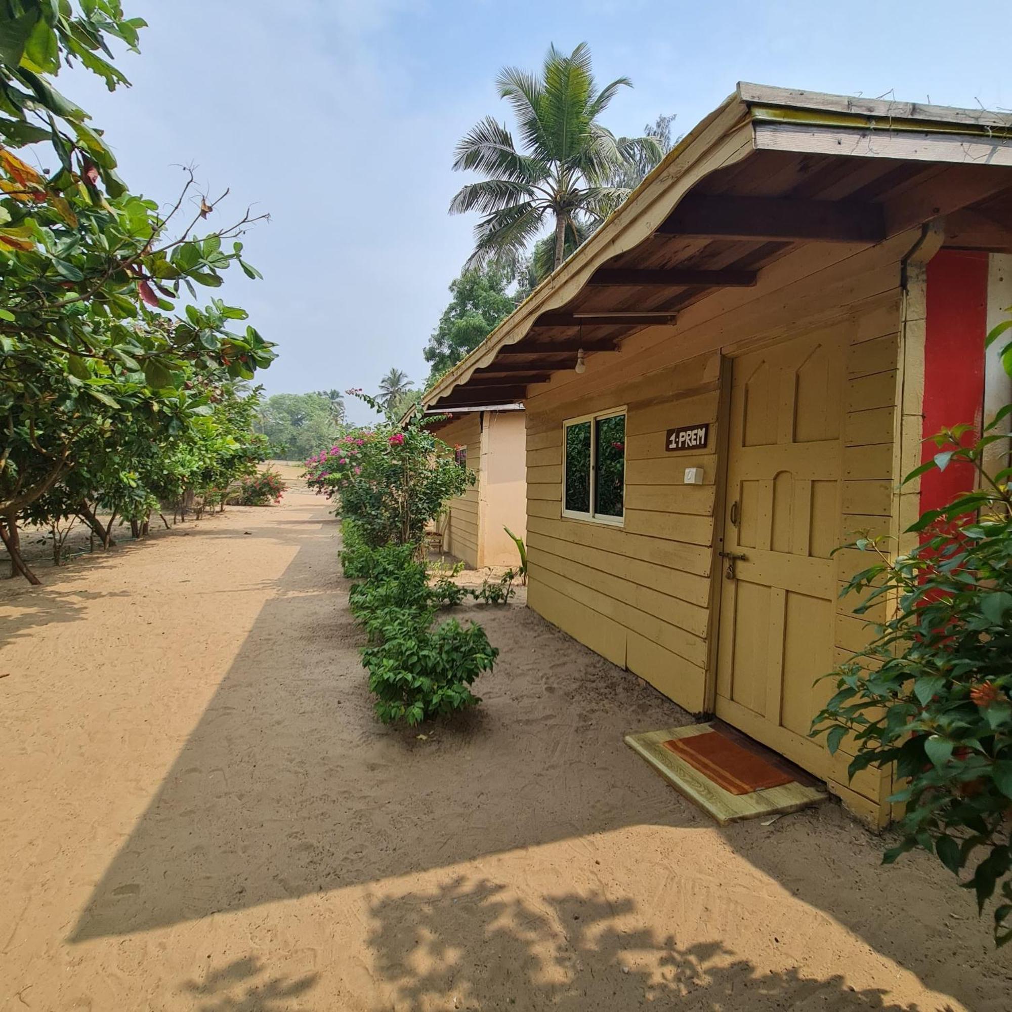 Love Temple Beach Resort Arambol Ngoại thất bức ảnh
